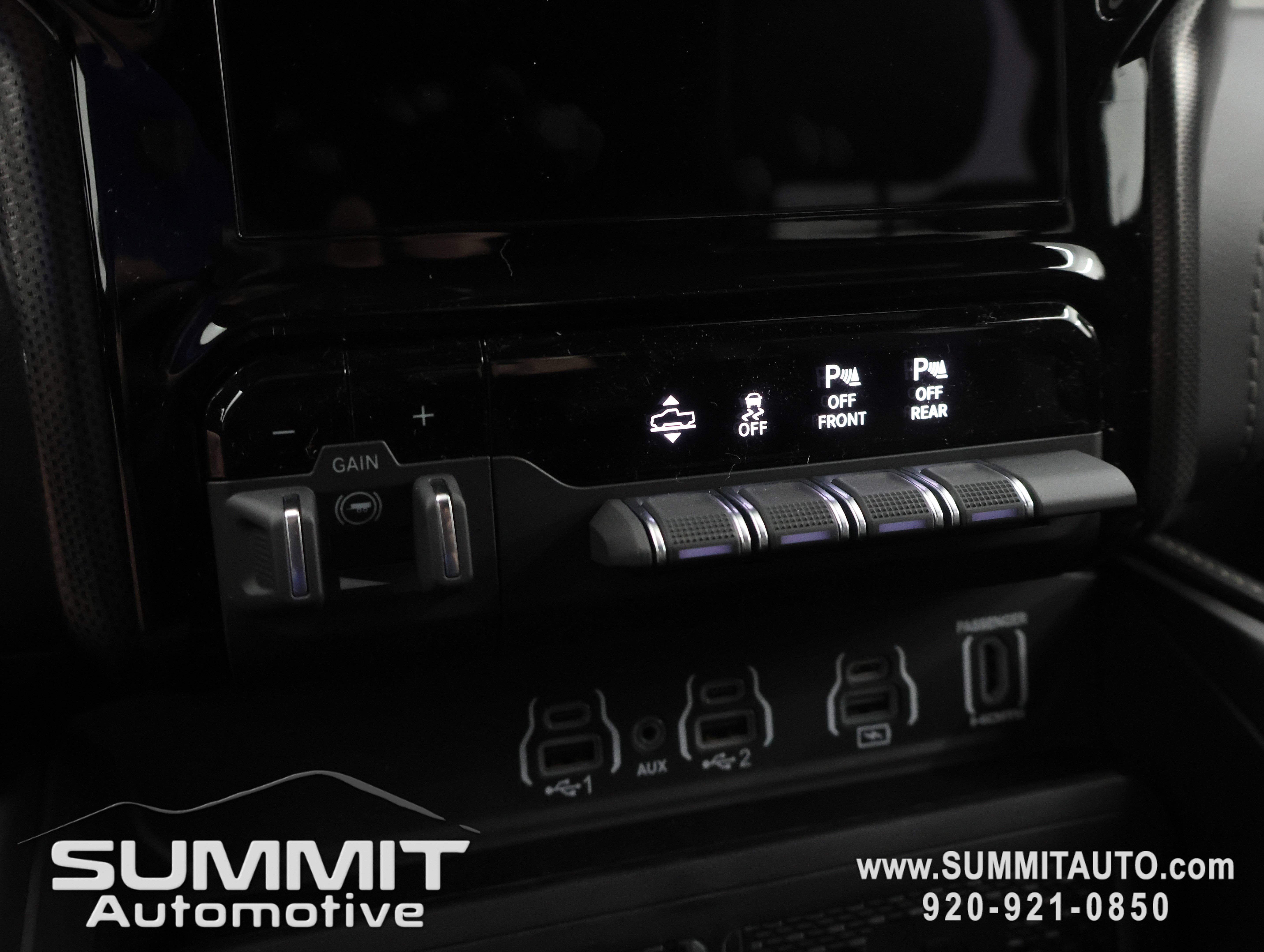 New 2026 RAM 1500 Limited w/ Body Color Bumper Group AWD/4WD image 53