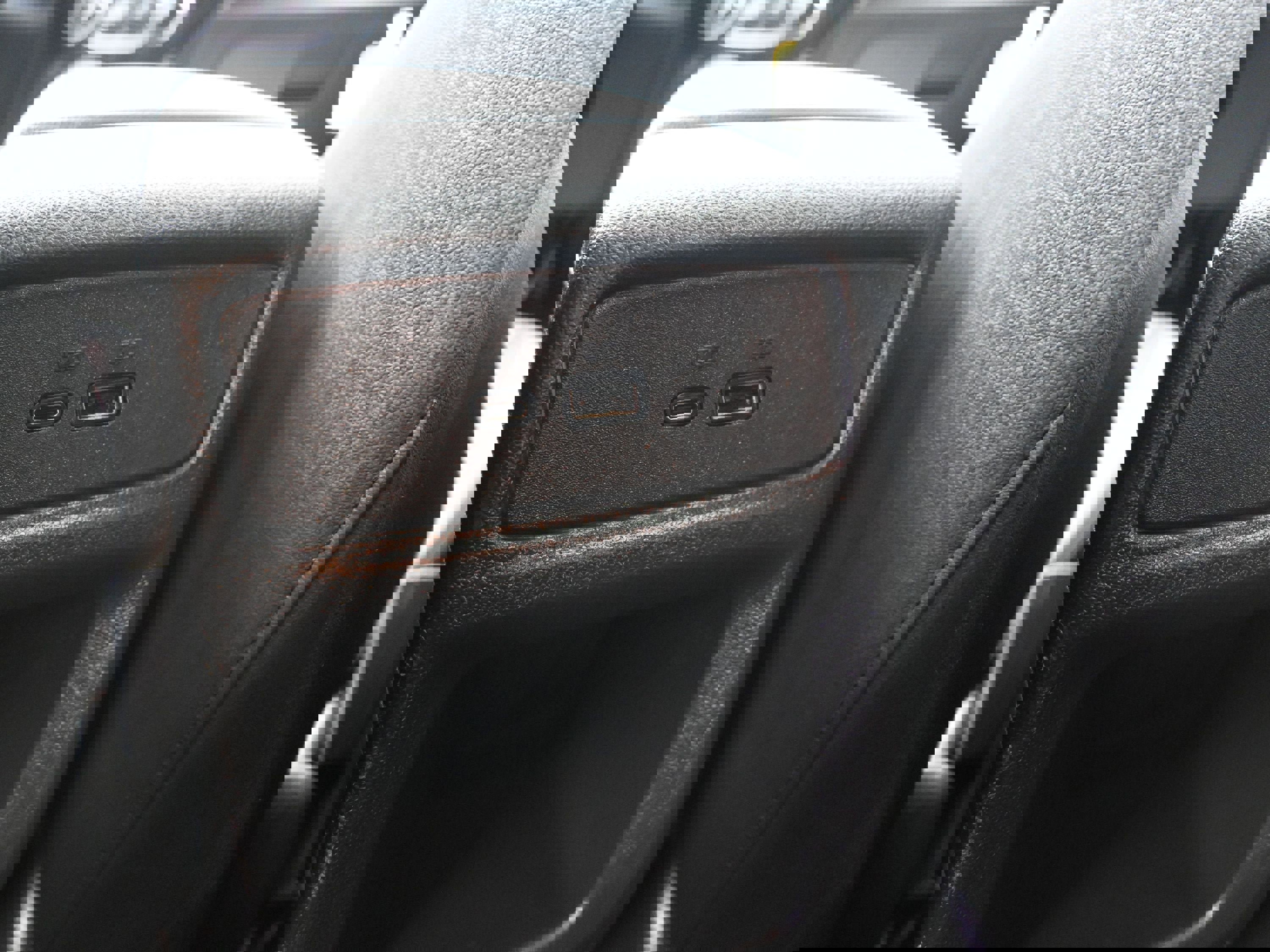 Certified 2024 Chevrolet Trax RS w/ Sunroof Package image 23