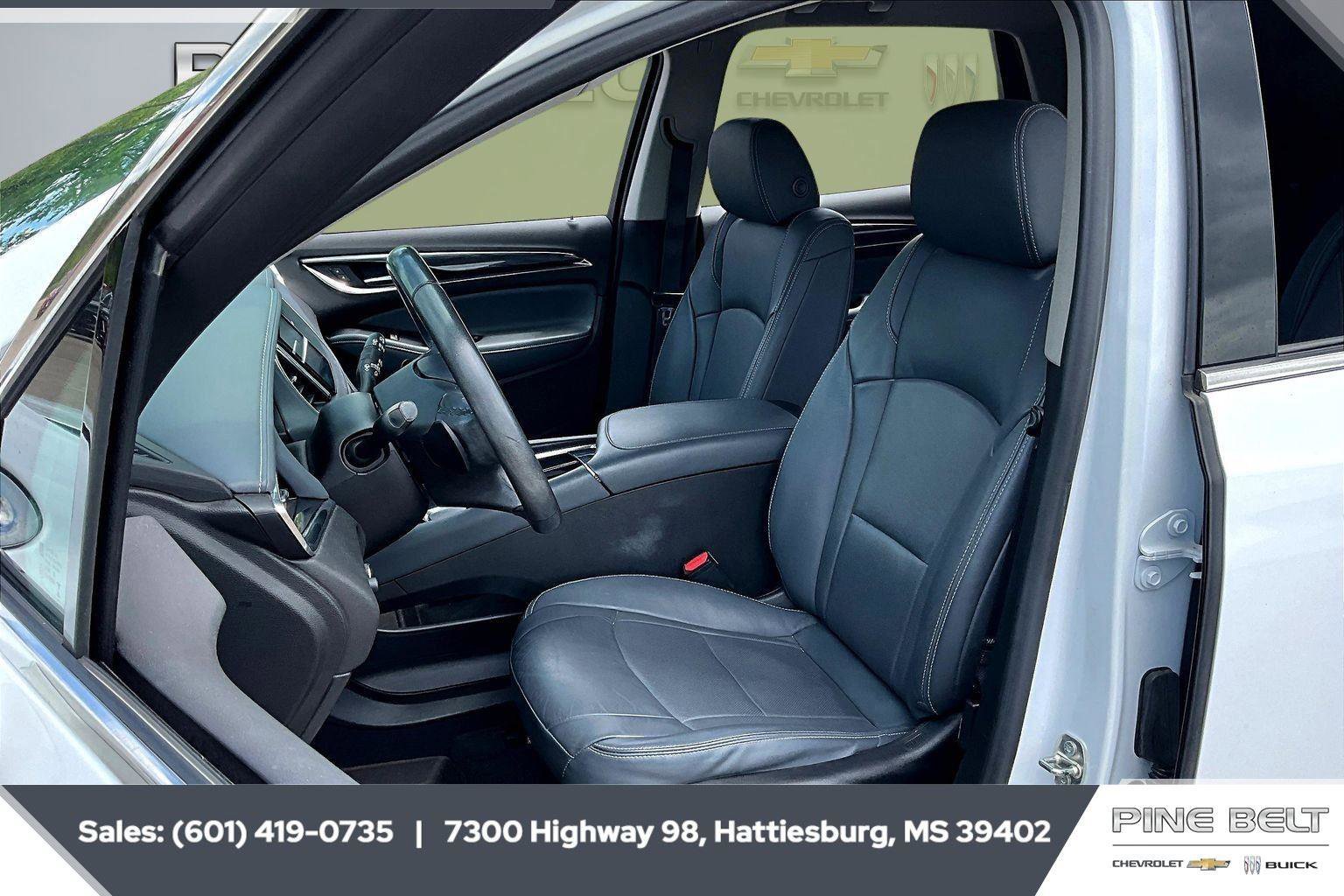 Used 2020 Buick Enclave Essence image 18