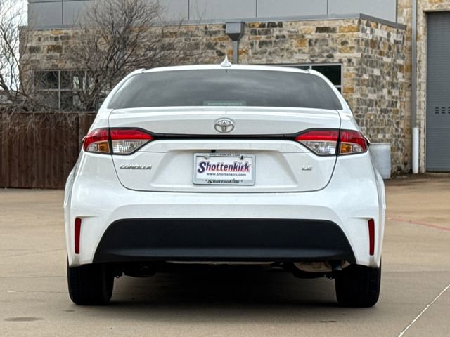 Used 2024 Toyota Corolla LE image 7