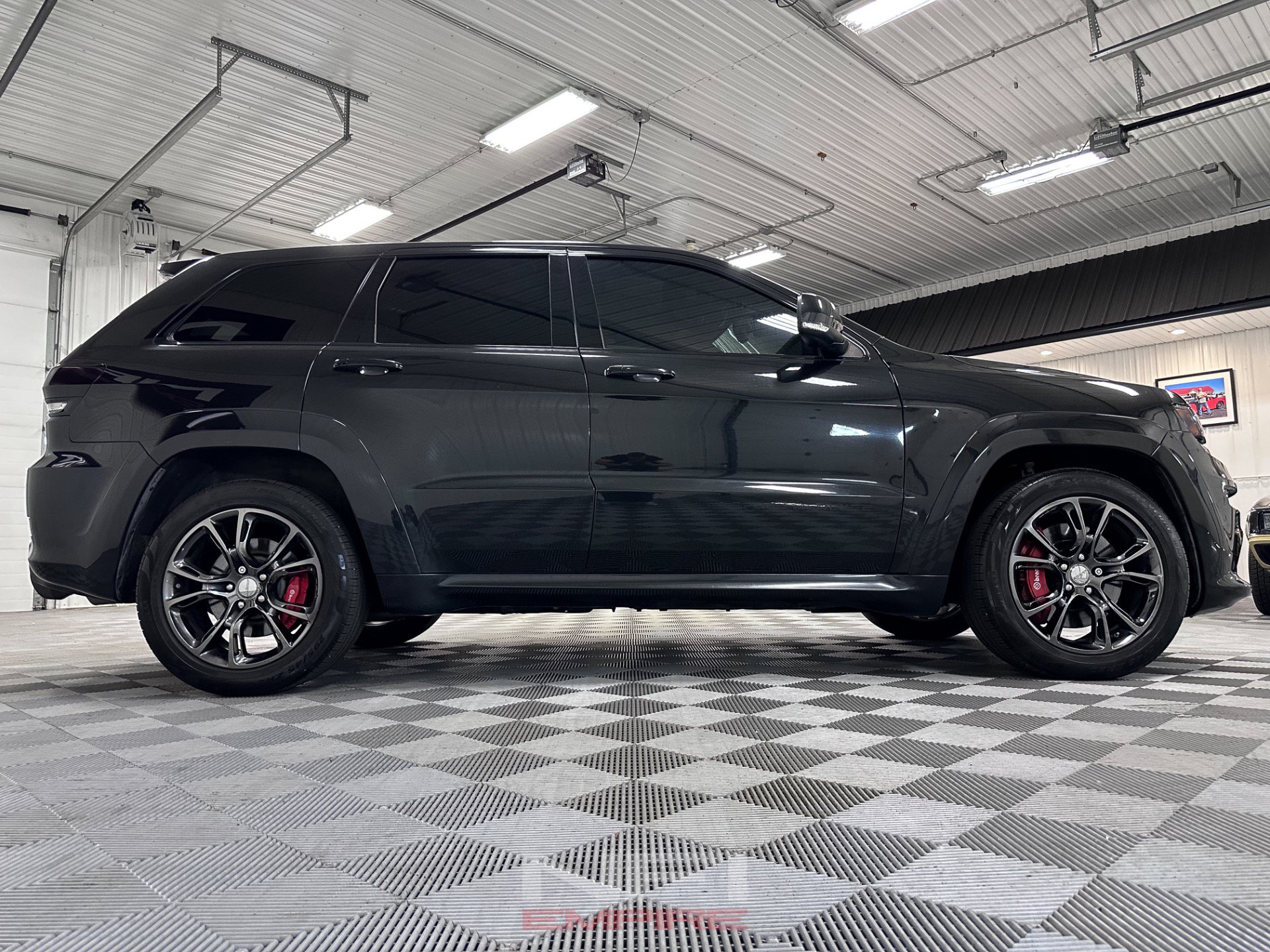 Used 2016 Jeep Grand Cherokee SRT AWD/4WD image 17