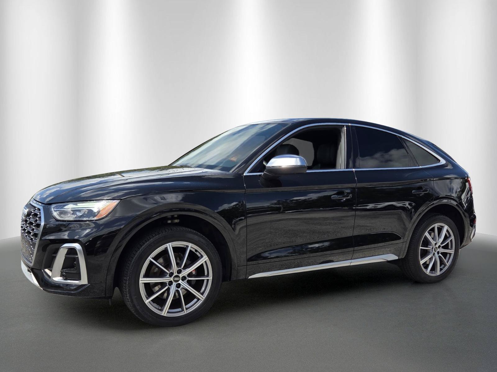 Used 2022 Audi SQ5 Premium Plus w/ Premium Plus Package AWD/4WD image 3