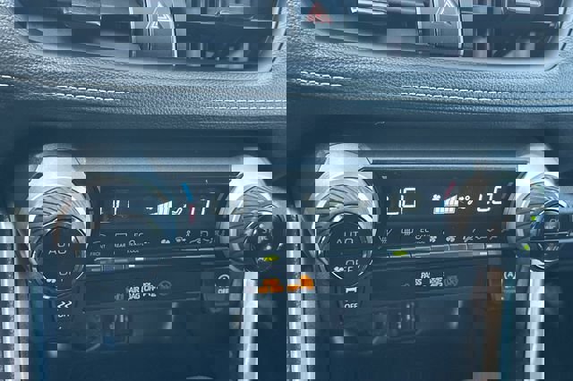 Used 2025 Toyota RAV4 XLE image 24