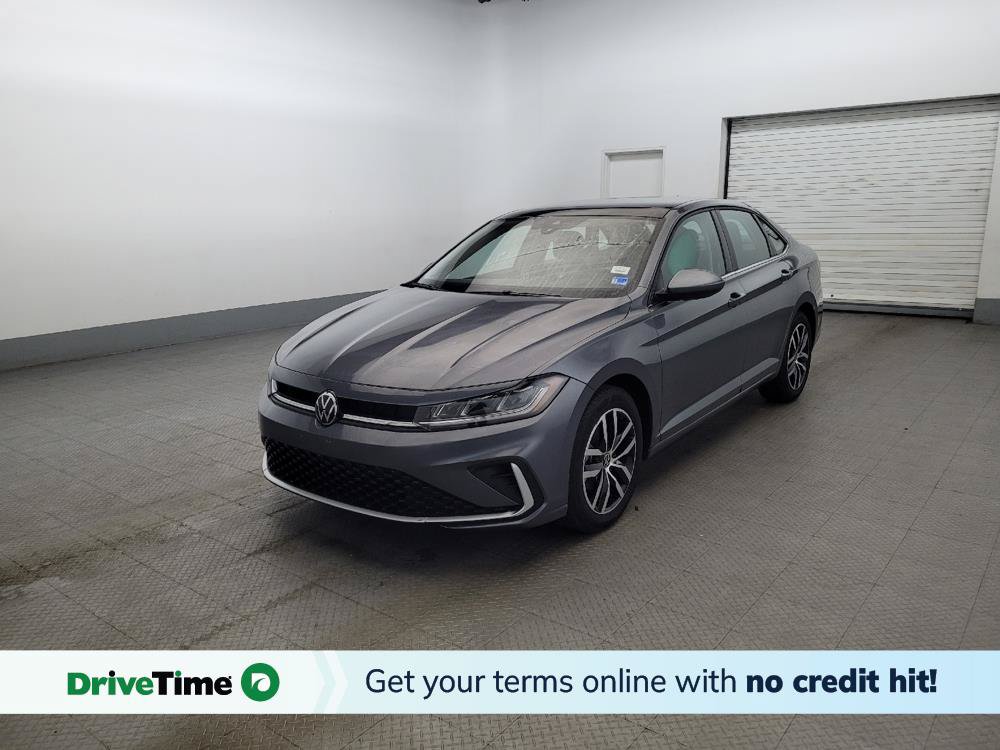 Used 2025 Volkswagen Jetta SE