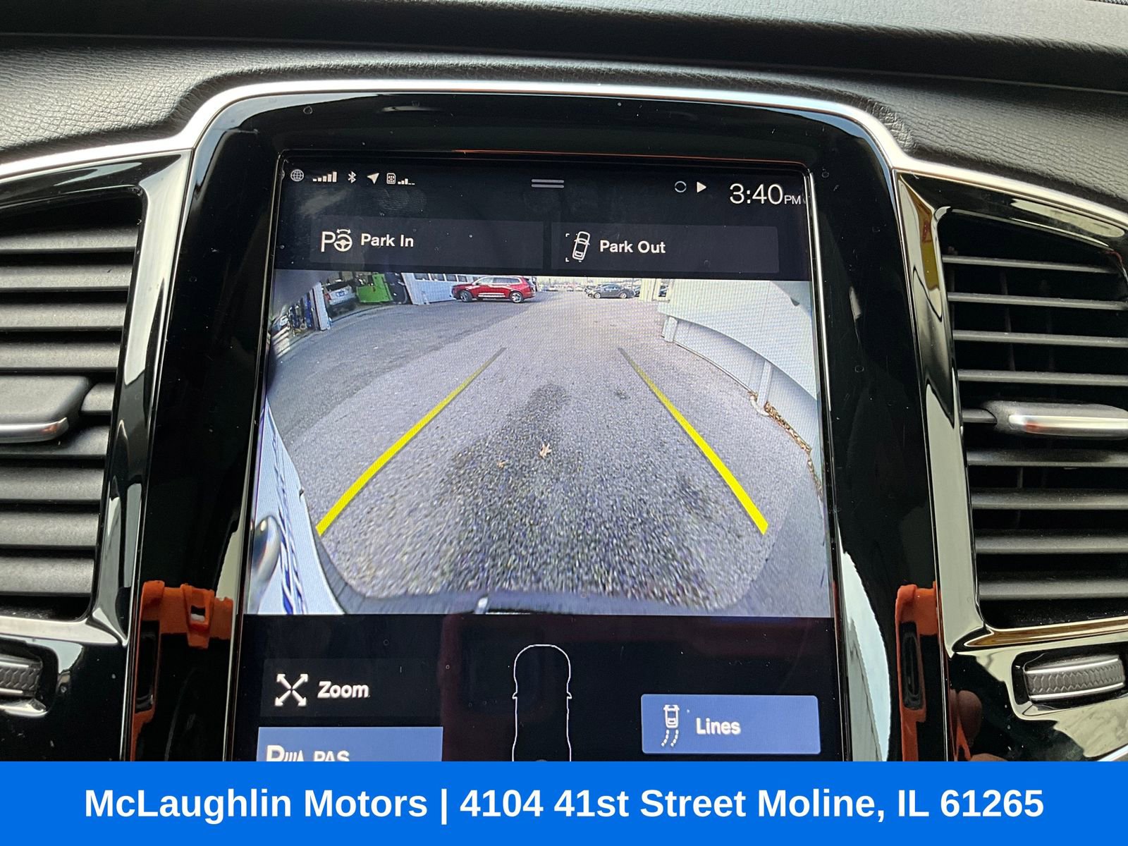 Used 2017 Volvo XC90 T6 Momentum image 7
