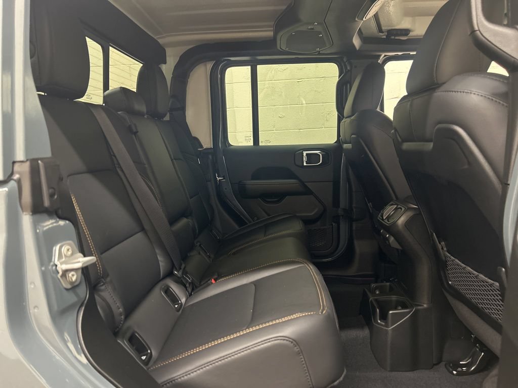 New 2026 Jeep Gladiator Sport AWD/4WD image 9