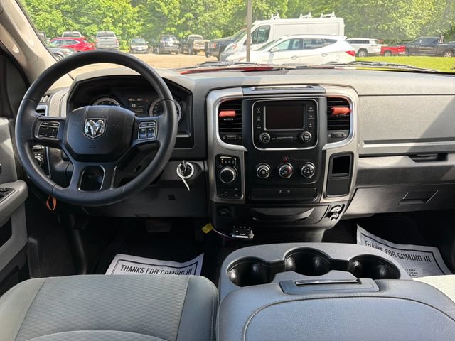 Used 2019 RAM 1500 Classic SLT AWD/4WD image 14