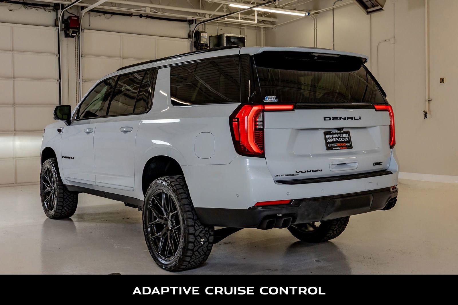 Used 2026 GMC Yukon XL Denali w/ LPO, Floor Liner Package AWD/4WD image 7