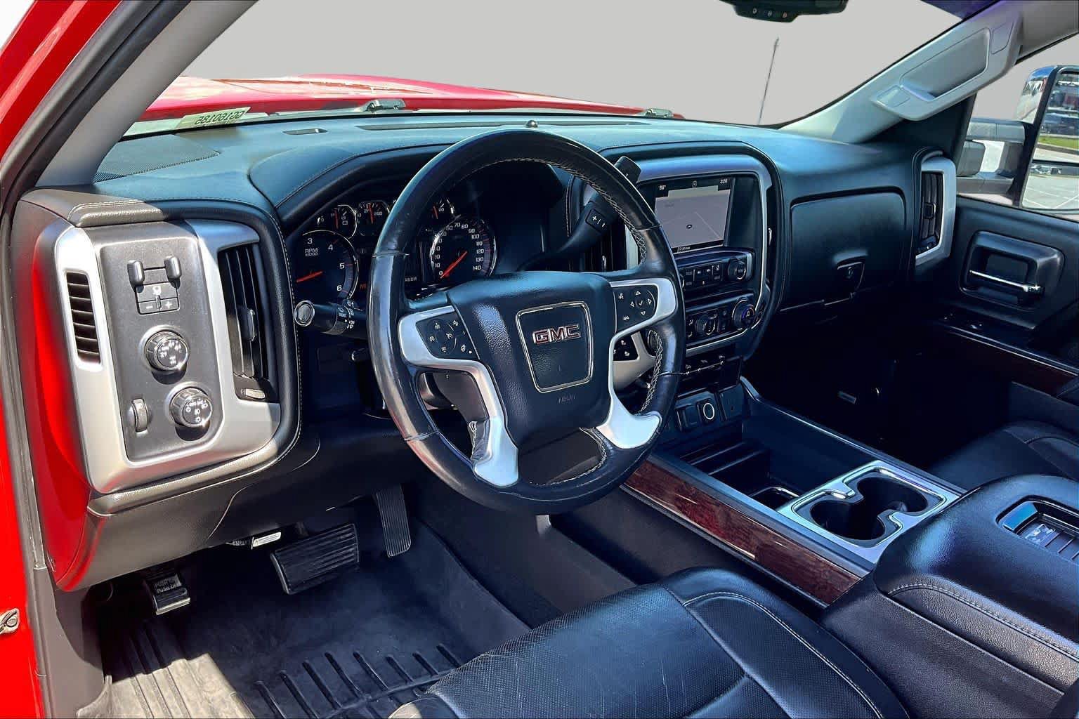 Used 2016 GMC Sierra 1500 SLT w/ SLT Premium Package AWD/4WD image 18