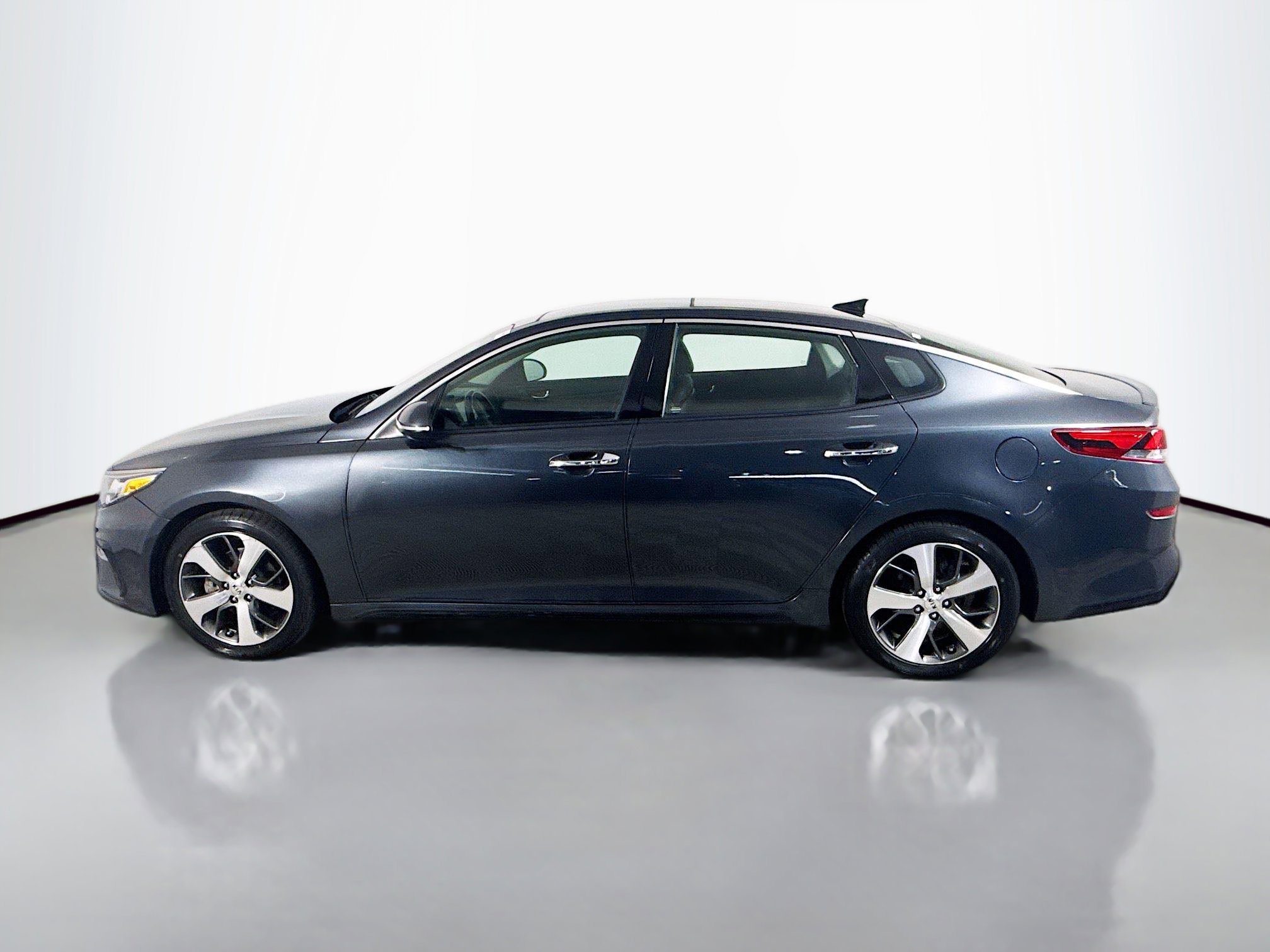 Used 2019 Kia Optima S w/ S Panoramic Sunroof Package image 6