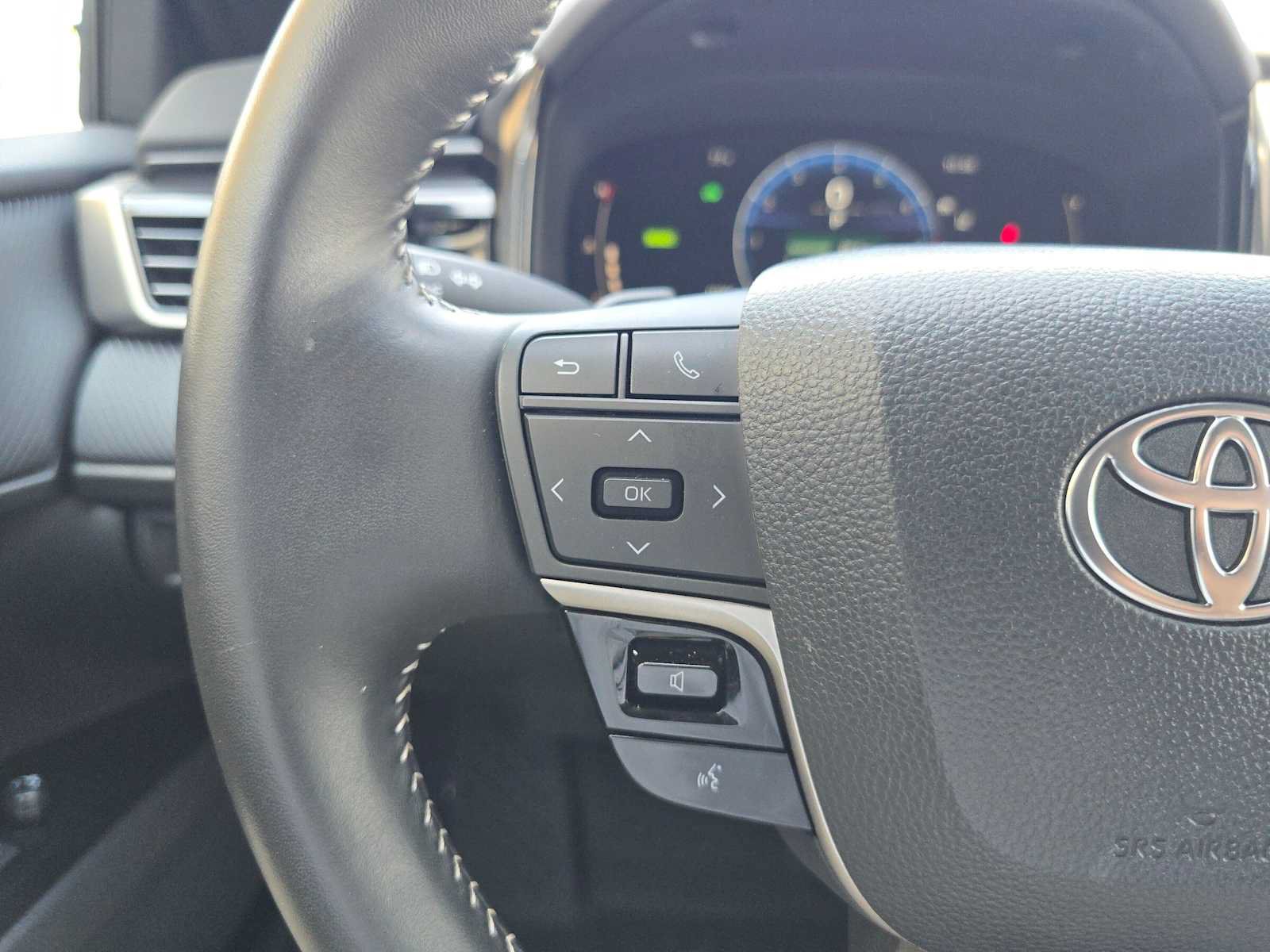 Certified 2026 Toyota Camry SE FWD image 30