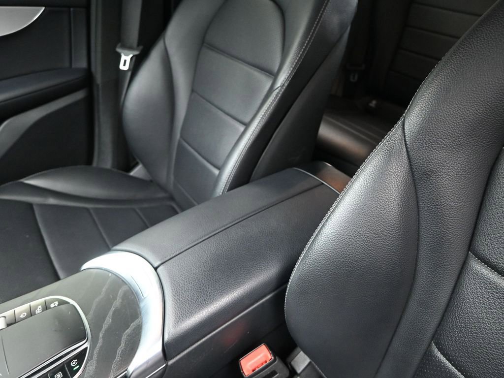 Used 2021 Mercedes-Benz GLC 300 image 14