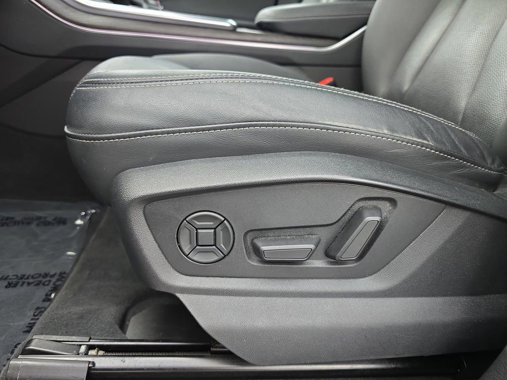 Used 2021 Audi Q8 Premium Plus image 57