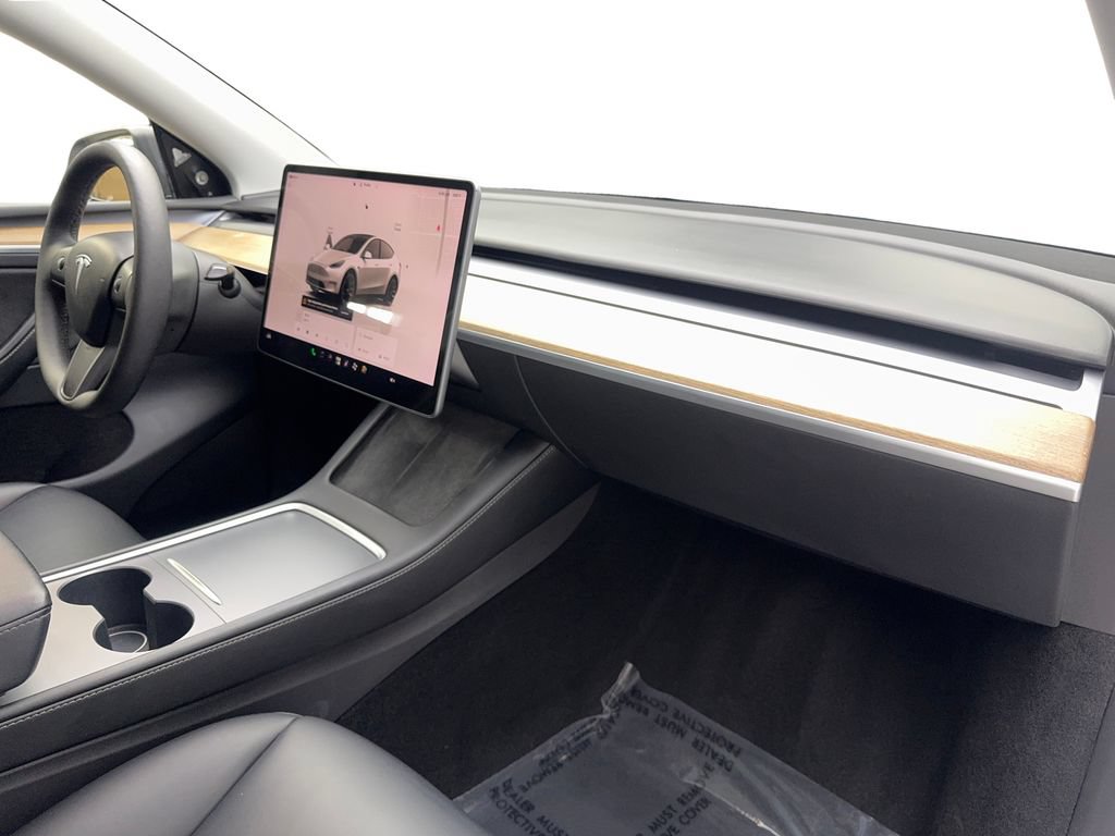 Used 2023 Tesla Model Y Long Range AWD/4WD image 50