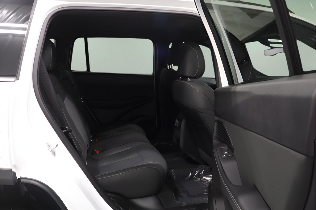 New 2026 Jeep Cherokee Laredo AWD/4WD image 17