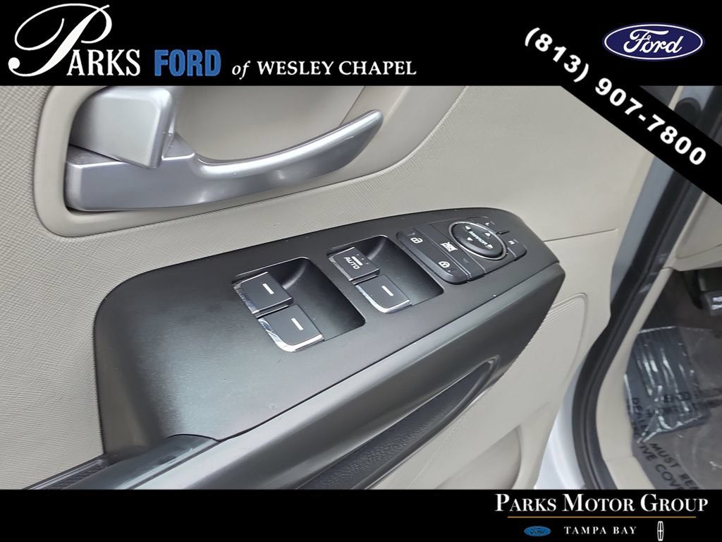 Used 2021 Kia Sedona LX FWD image 18
