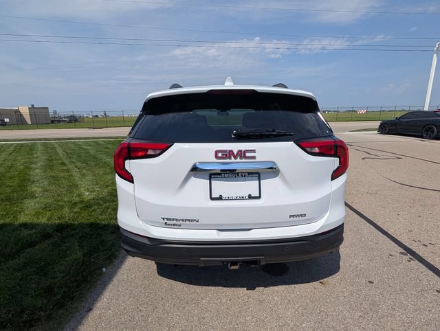 Used 2020 GMC Terrain SLE w/ Driver Convenience Package AWD/4WD image 8