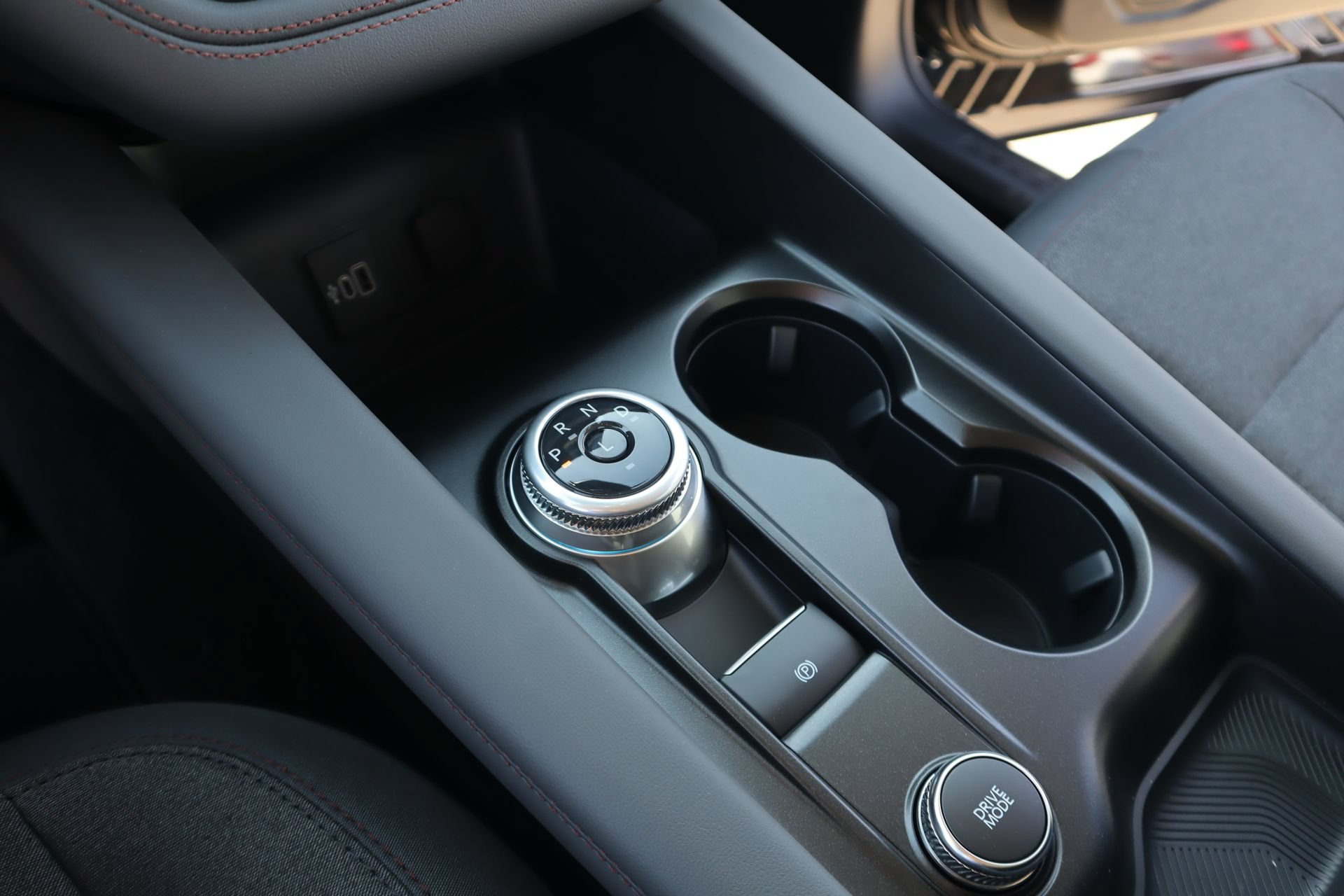 New 2026 Ford Explorer Active AWD/4WD image 8