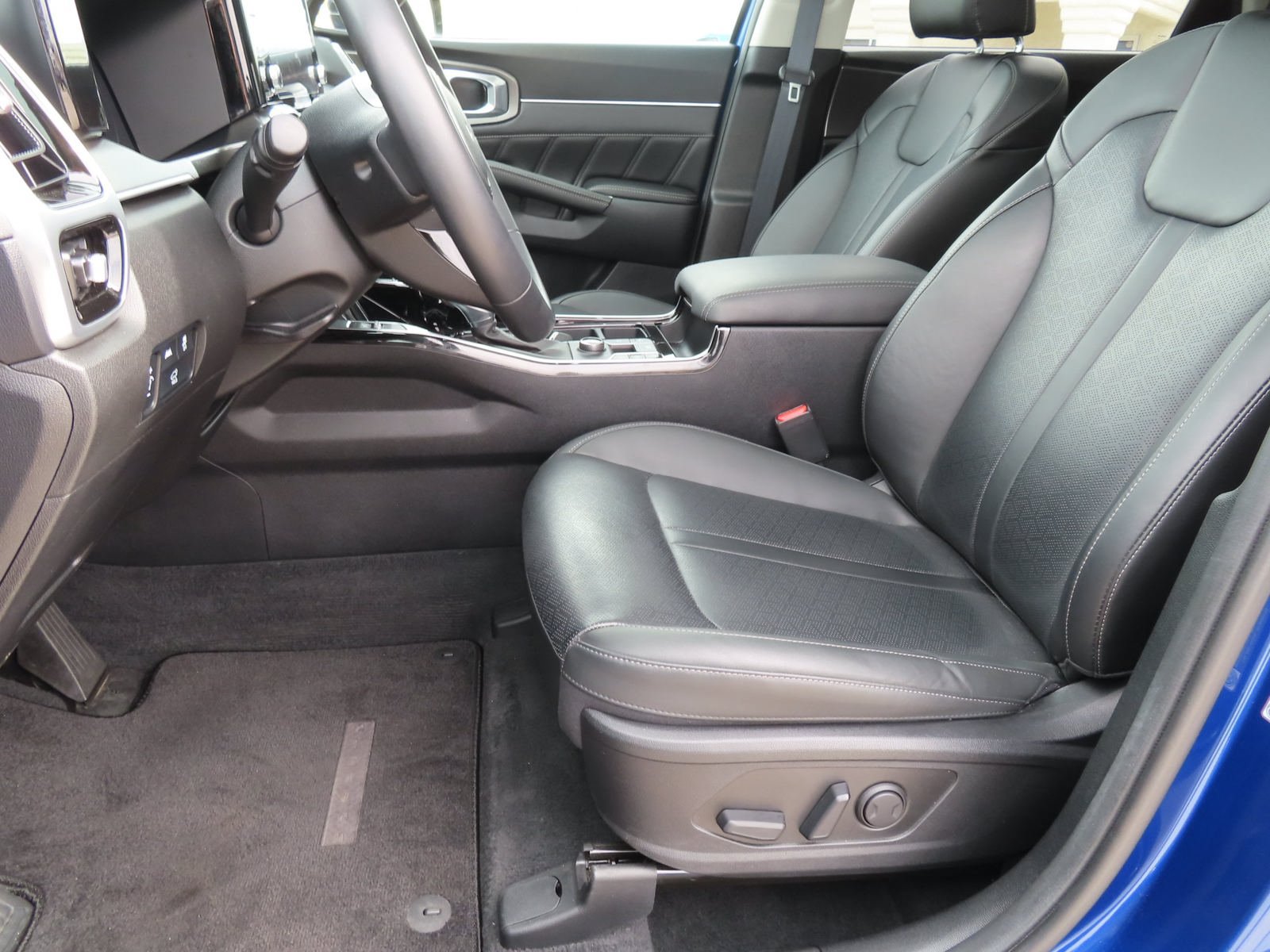 Used 2023 Kia Sorento SX AWD/4WD image 14