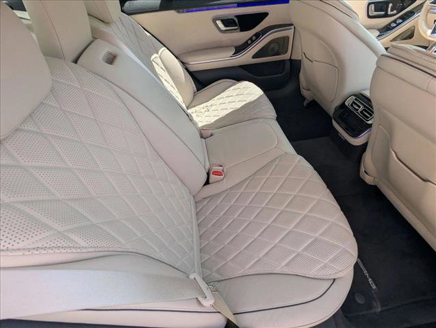 Used 2022 Mercedes-Benz S 500 4MATIC image 18