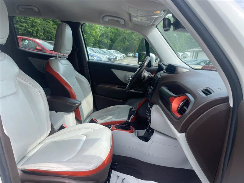 Used 2015 Jeep Renegade Limited AWD/4WD image 12
