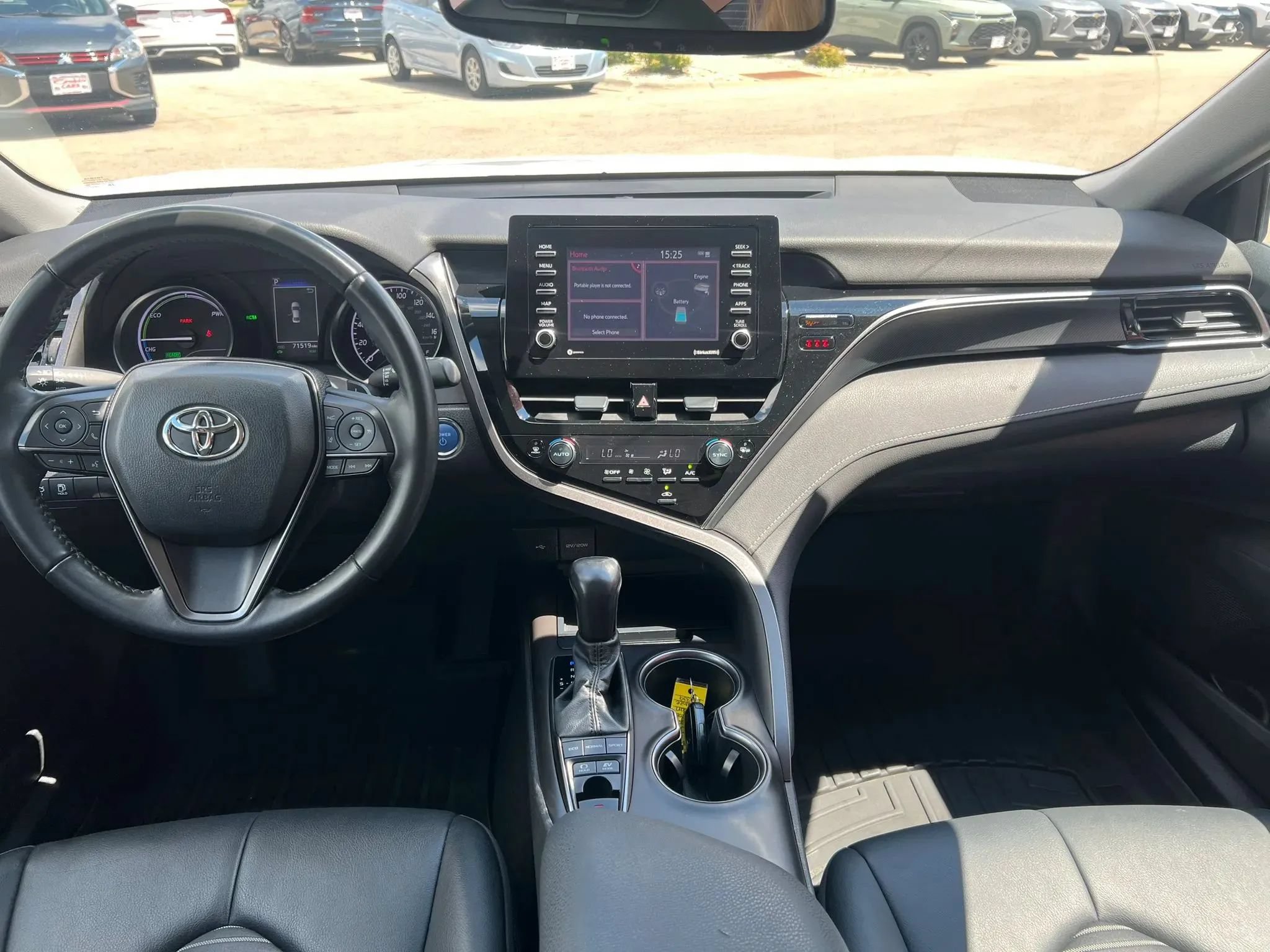 Used 2023 Toyota Camry SE w/ Convenience Package FWD image 10