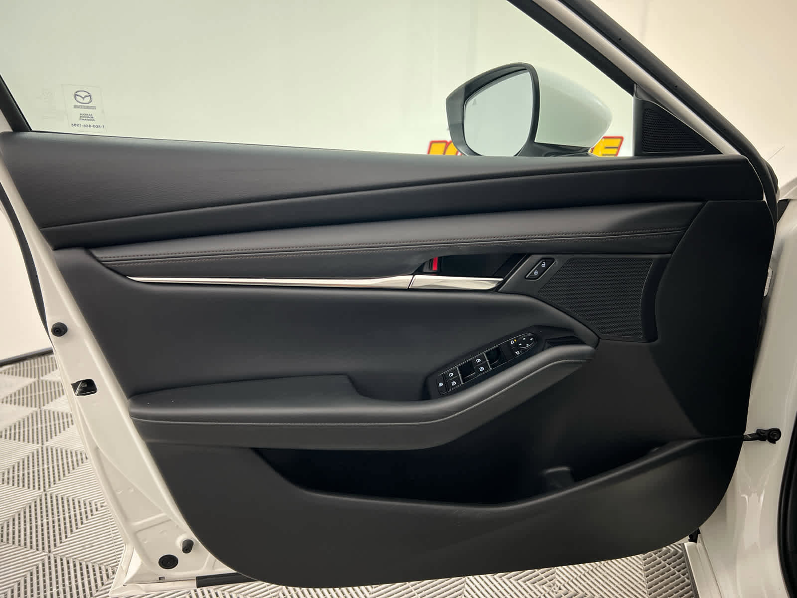 Certified 2022 MAZDA MAZDA3 s image 18