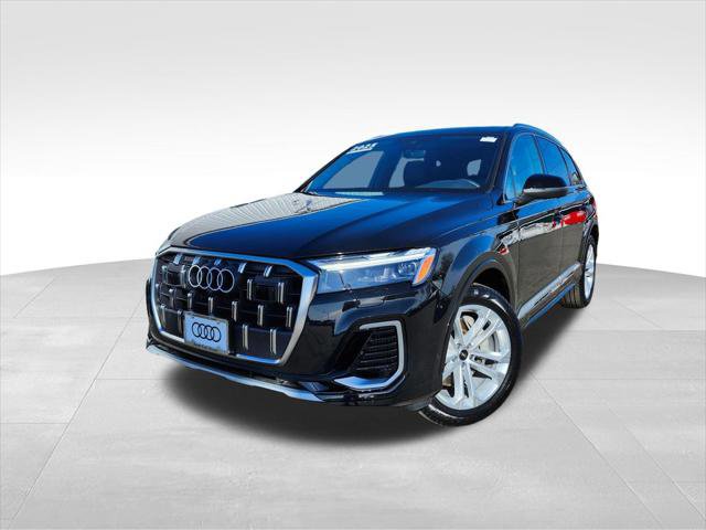 Certified 2025 Audi Q7 3.0T Premium Plus AWD/4WD image 3