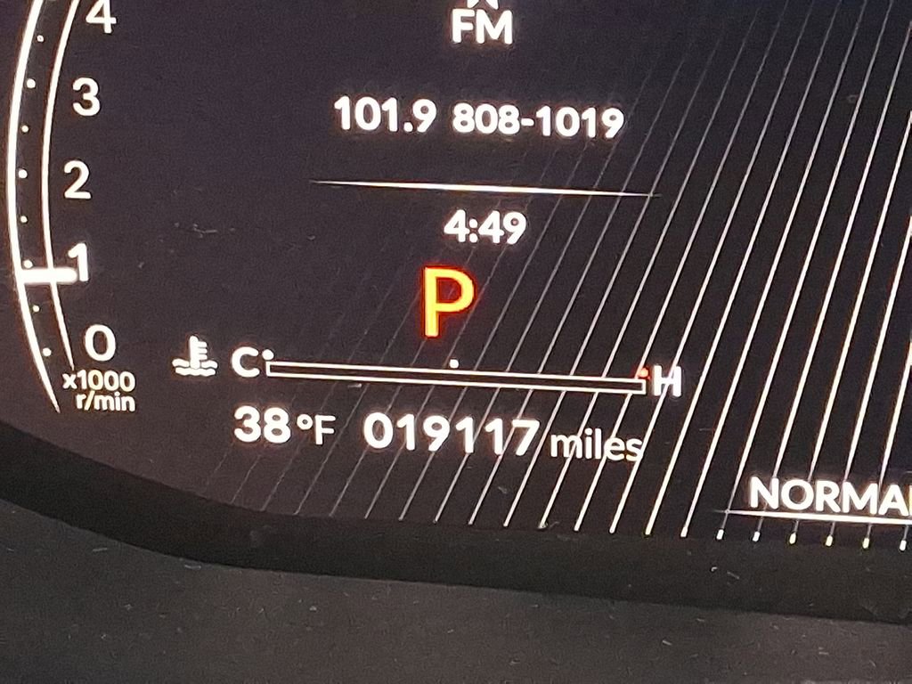 Used 2025 Acura MDX w/ Technology Package AWD/4WD image 5