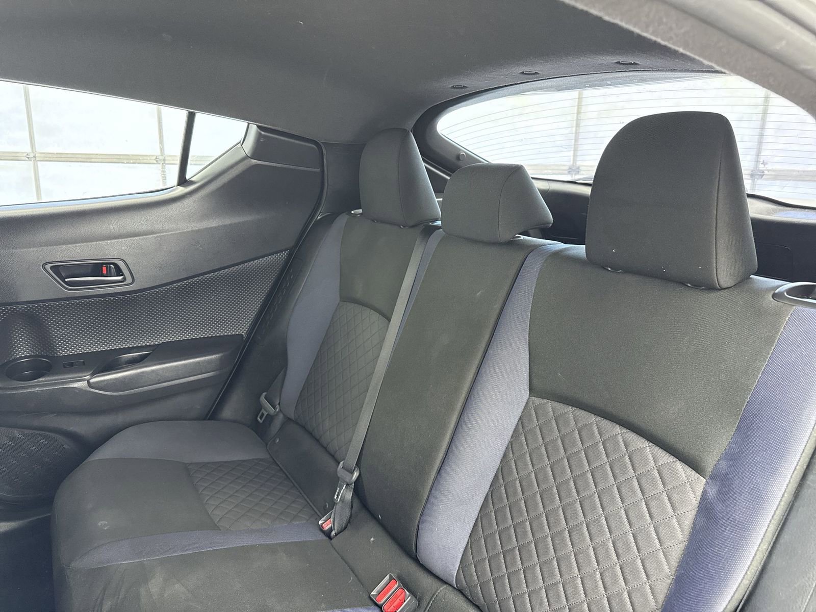 Used 2021 Toyota C-HR XLE image 28