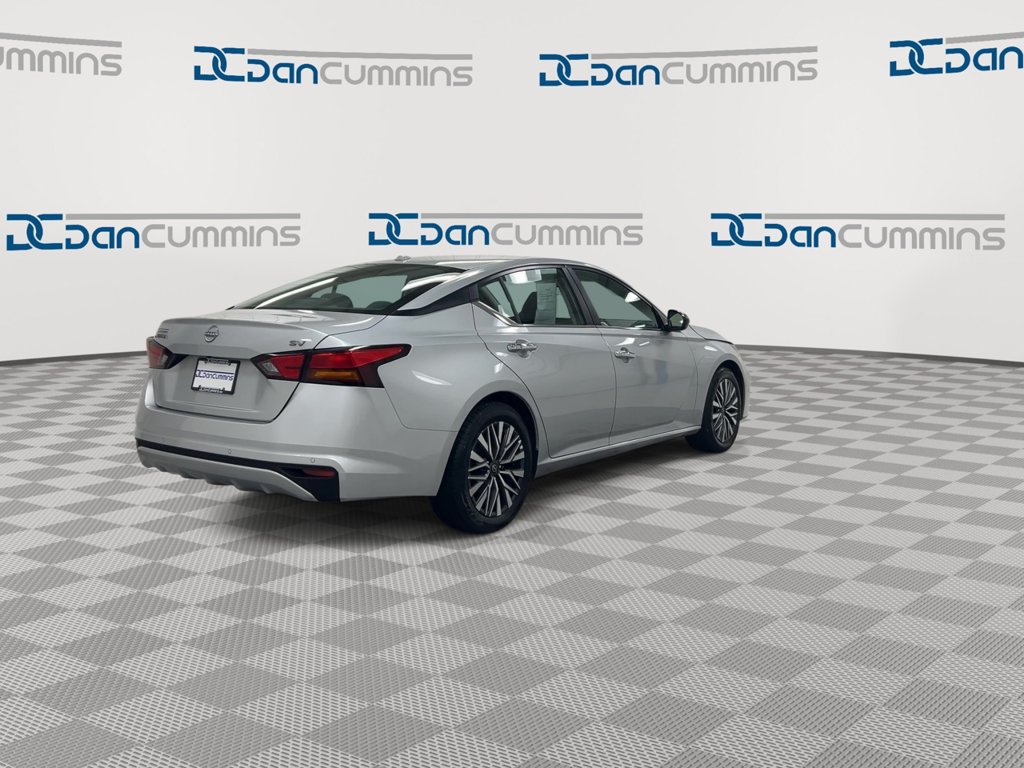 Used 2024 Nissan Altima 2.5 SV FWD image 8
