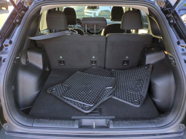 Used 2020 Jeep Cherokee Latitude w/ Cold Weather Group image 12