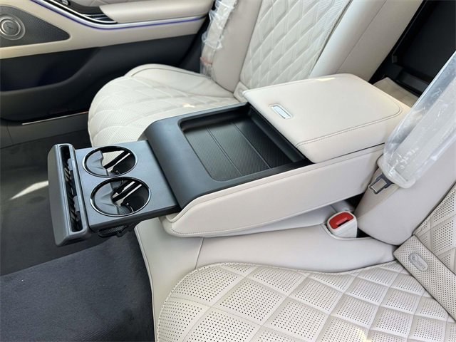 New 2026 Mercedes-Benz S 580 4MATIC Sedan image 32
