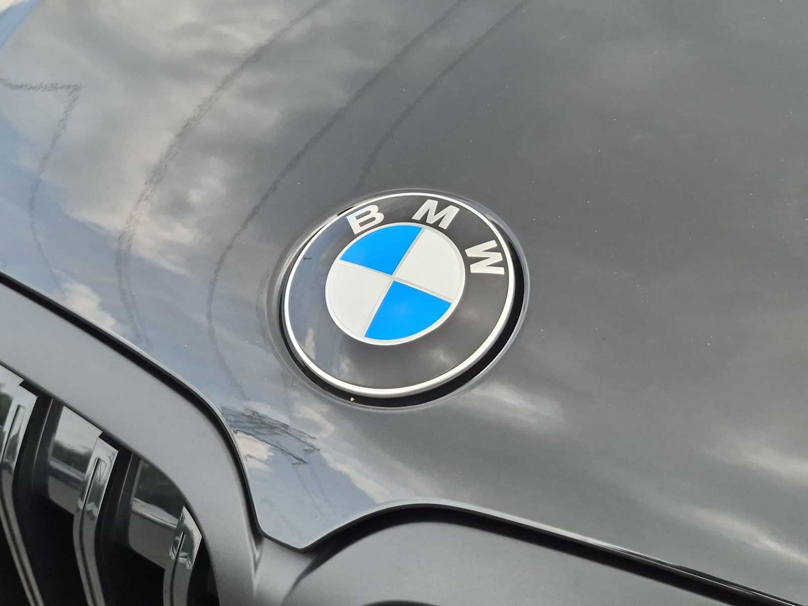 Used 2025 BMW X7 xDrive40i w/ M Sport Package AWD/4WD image 12