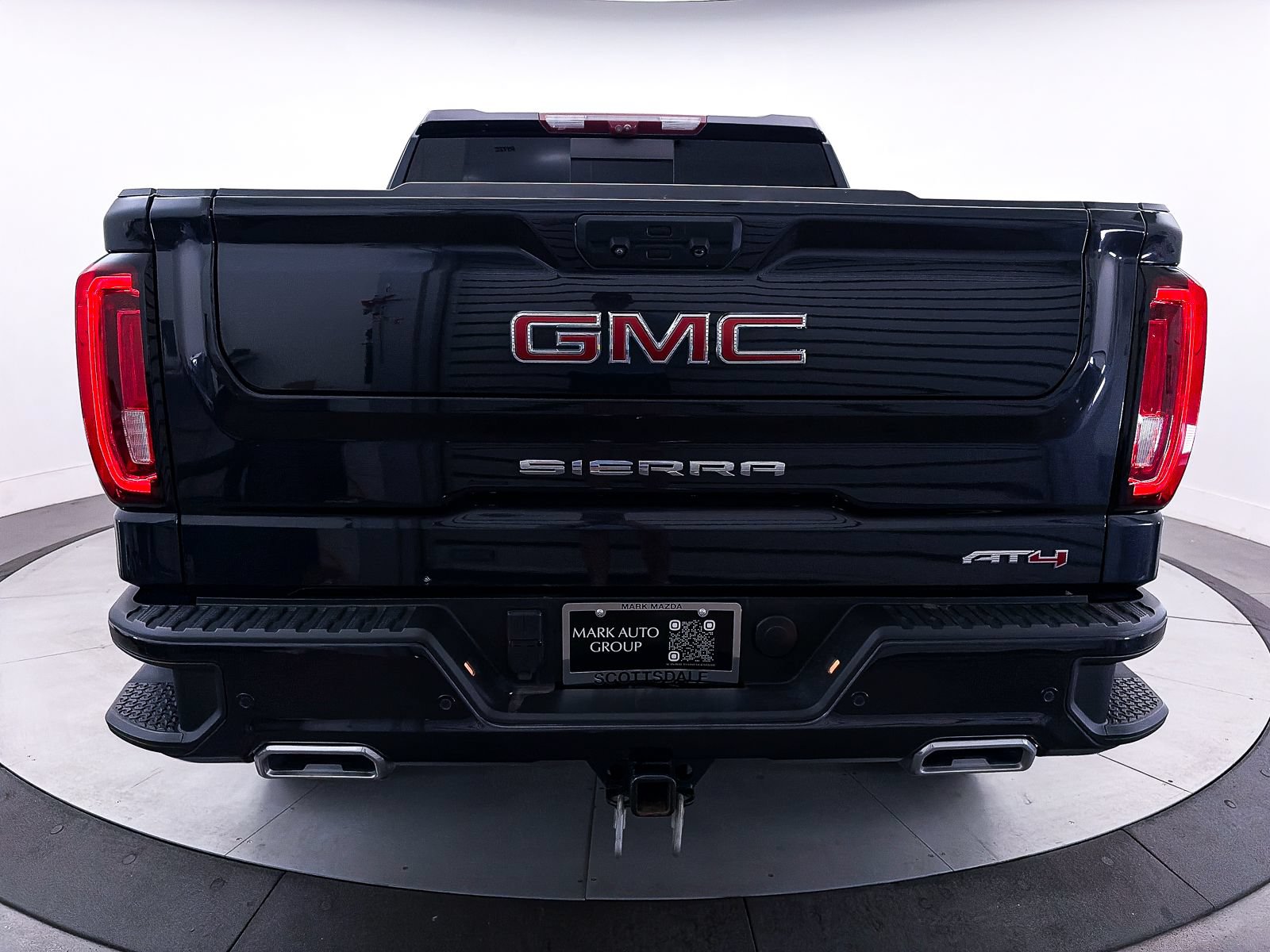 Used 2023 GMC Sierra 1500 AT4 w/ AT4 Premium Package AWD/4WD image 16