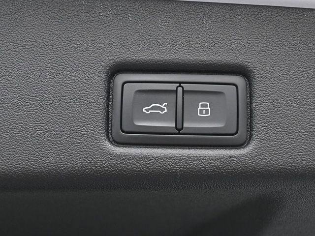 Certified 2025 Audi Q5 Premium Plus w/ Premium Plus image 33