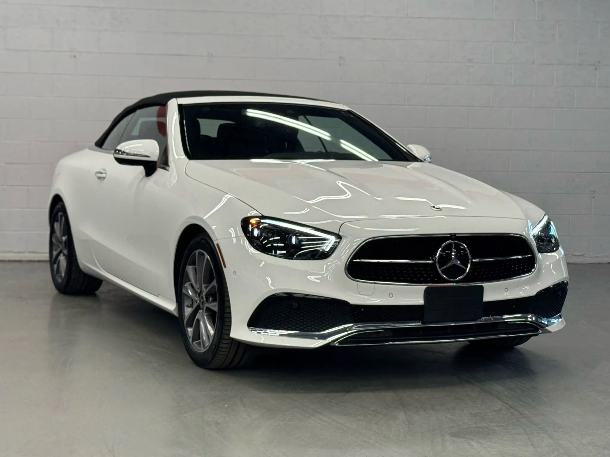 Used 2023 Mercedes-Benz E 450 Cabriolet image 14