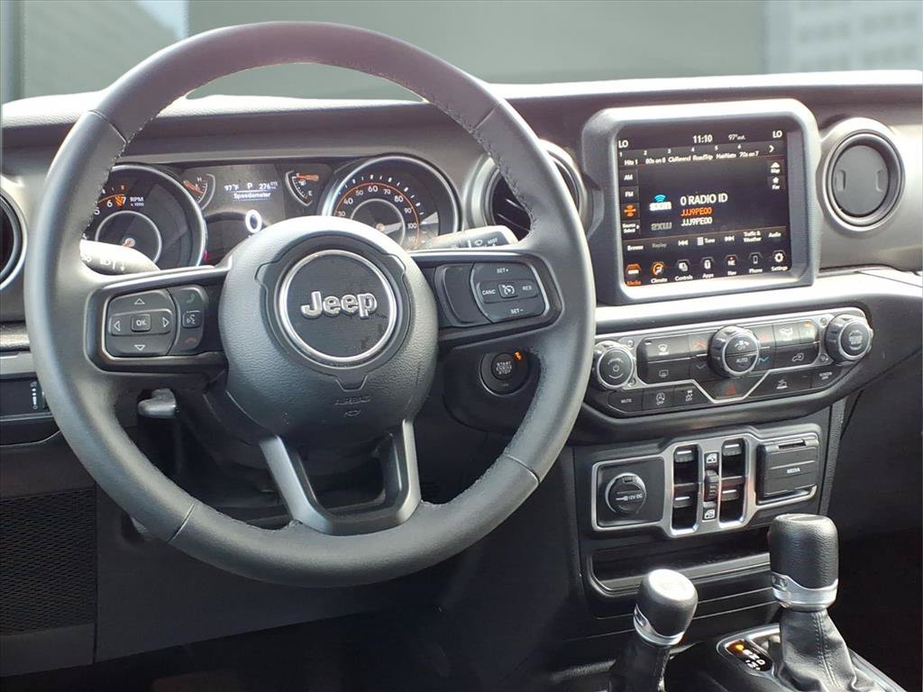 Used 2023 Jeep Gladiator Sport AWD/4WD image 5