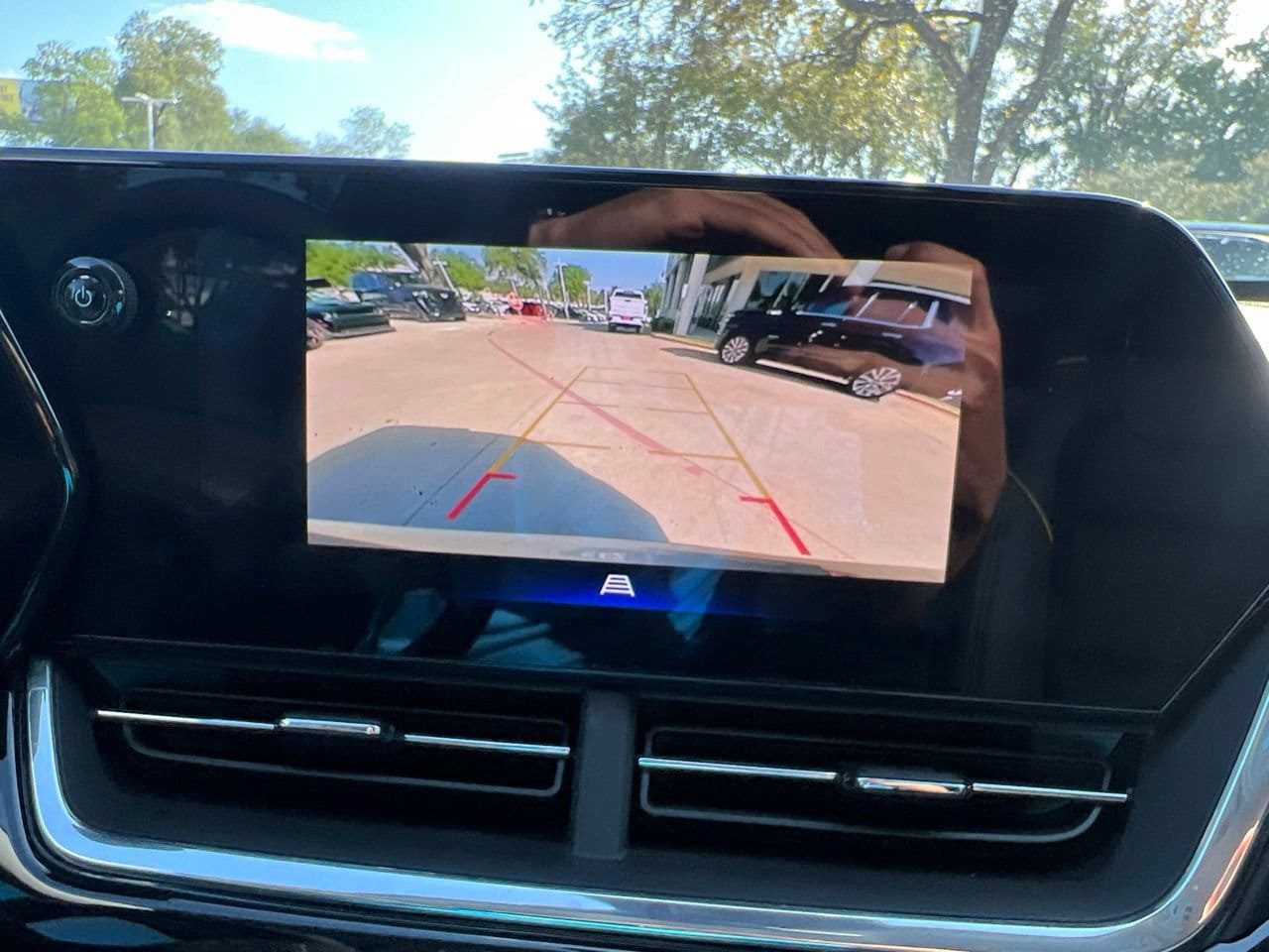 Used 2025 Chevrolet Trax ACTIV w/ Sunroof Package FWD image 20