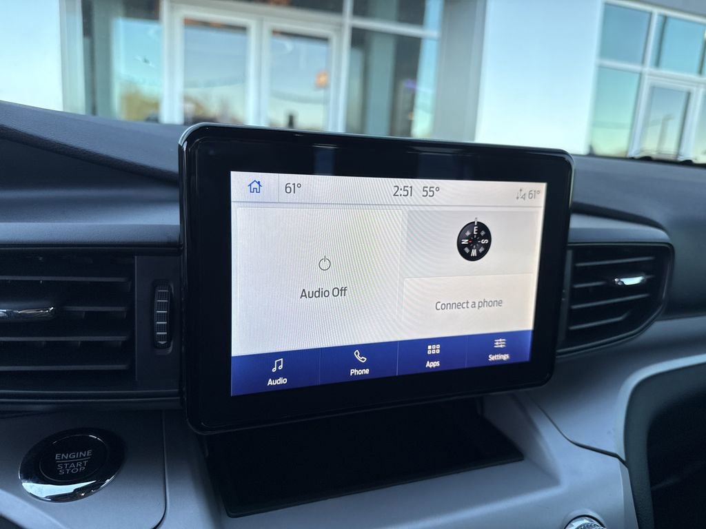 Used 2024 Ford Explorer XLT image 28