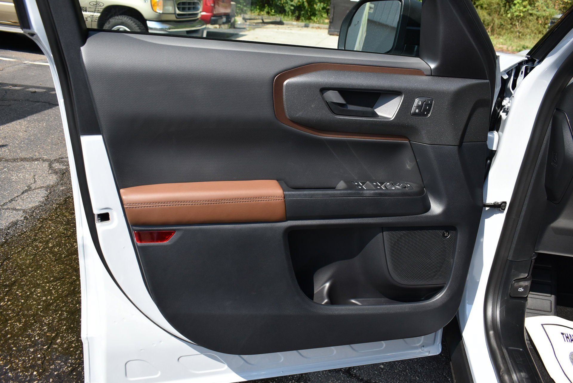 New 2026 Ford Bronco Sport Outer Banks w/ Outer Banks Tech Package+ AWD/4WD image 12