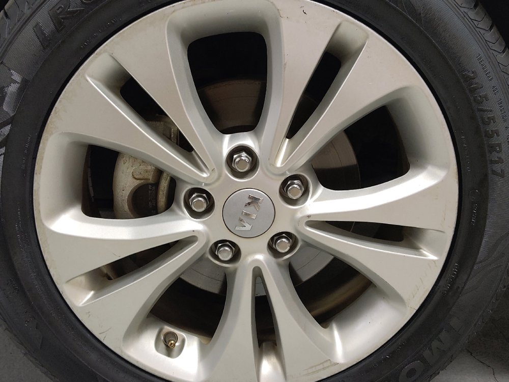 Used 2016 Kia Soul + FWD image 31