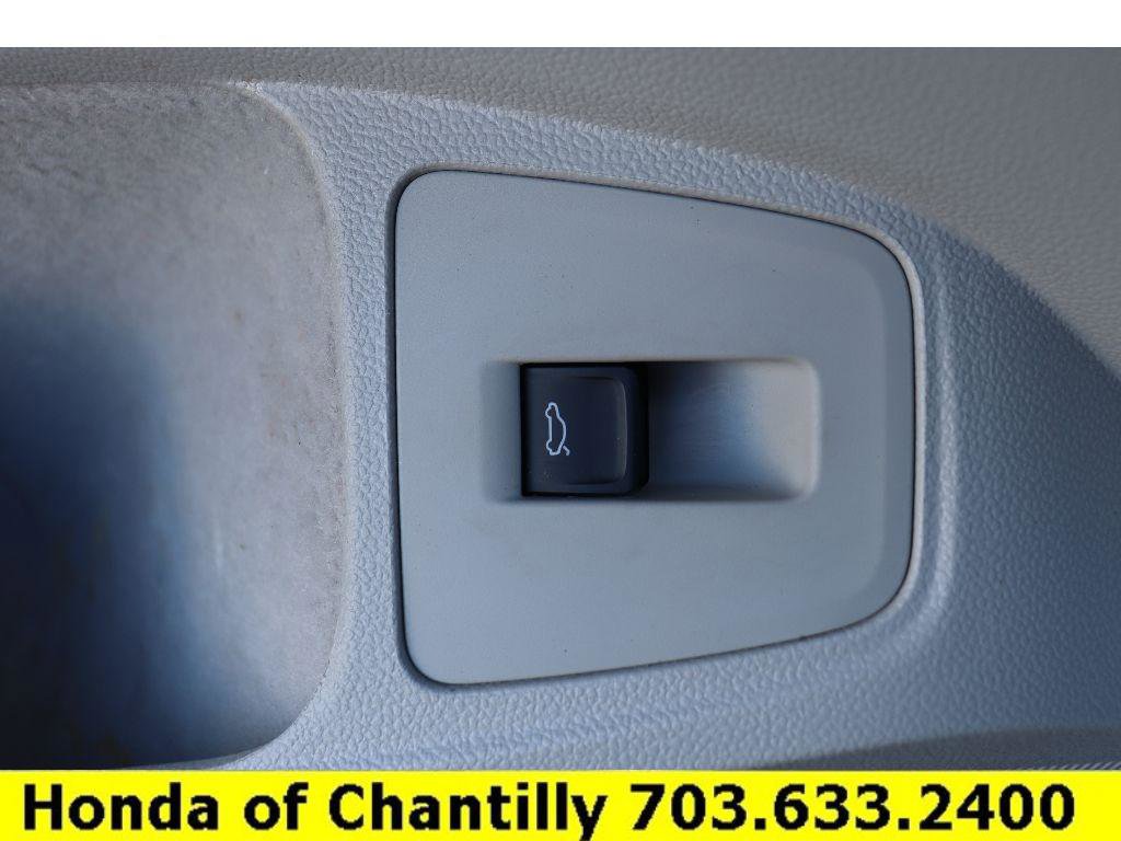 Used 2022 Volkswagen Tiguan SE R-Line image 21