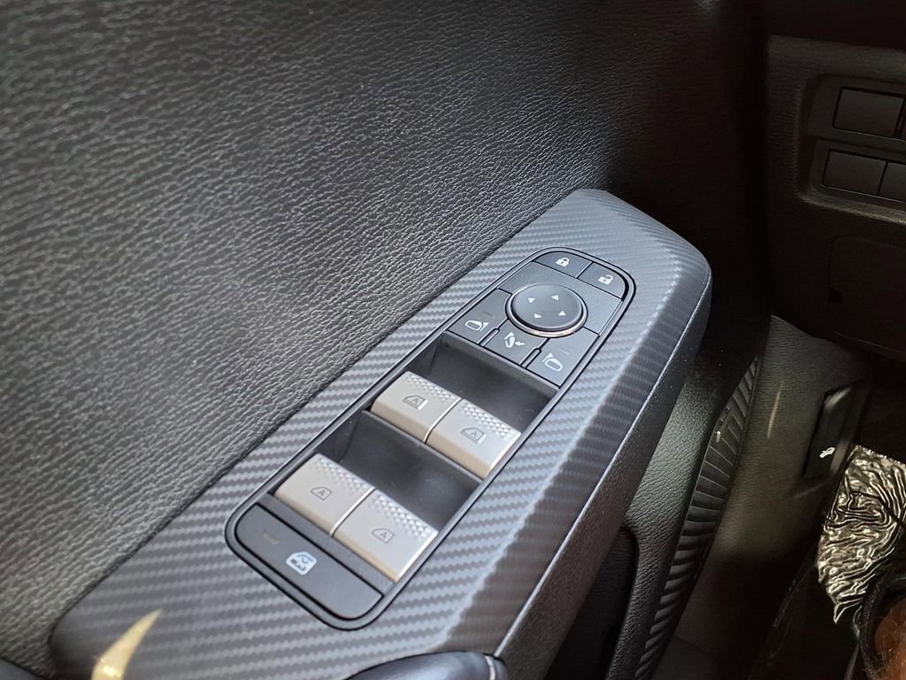 Used 2026 Mitsubishi Outlander AWD image 21
