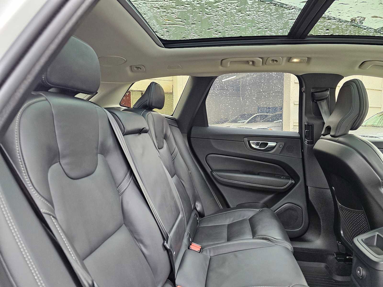 Used 2025 Volvo XC60 T8 Ultra w/ Protection Package Premier image 13