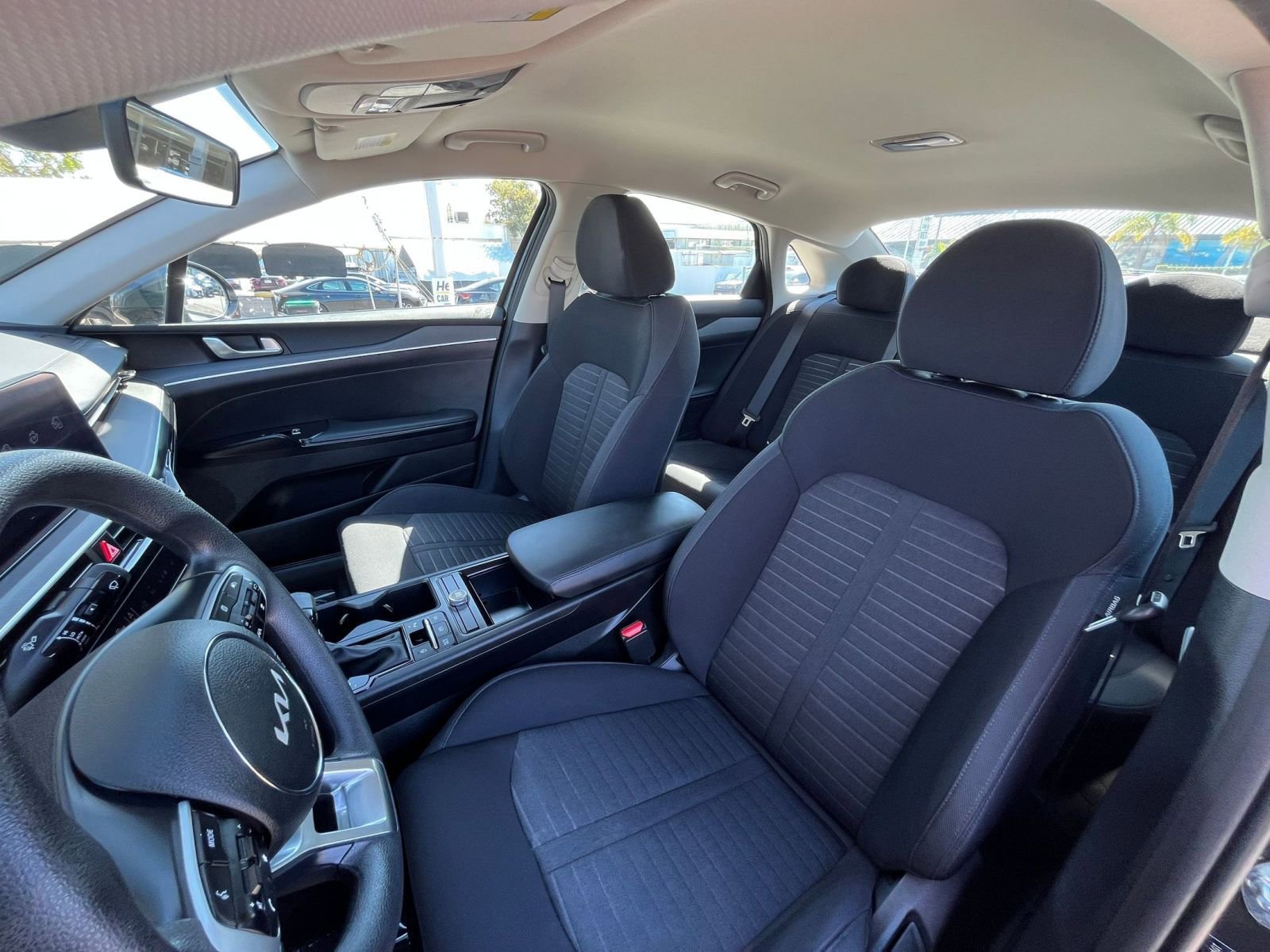 Used 2025 Kia K5 LXS FWD image 37