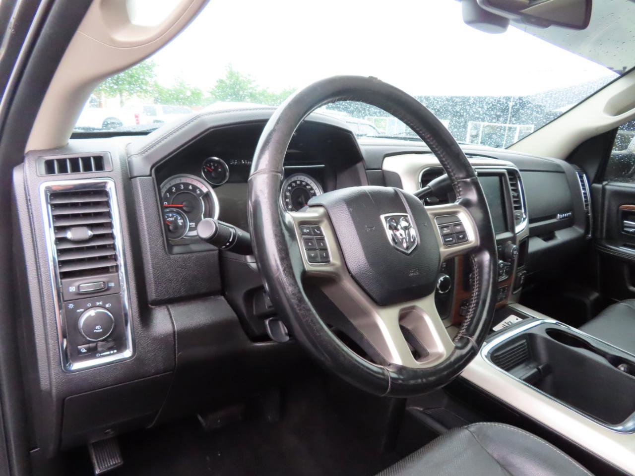 Used 2018 RAM 3500 Laramie AWD/4WD image 33