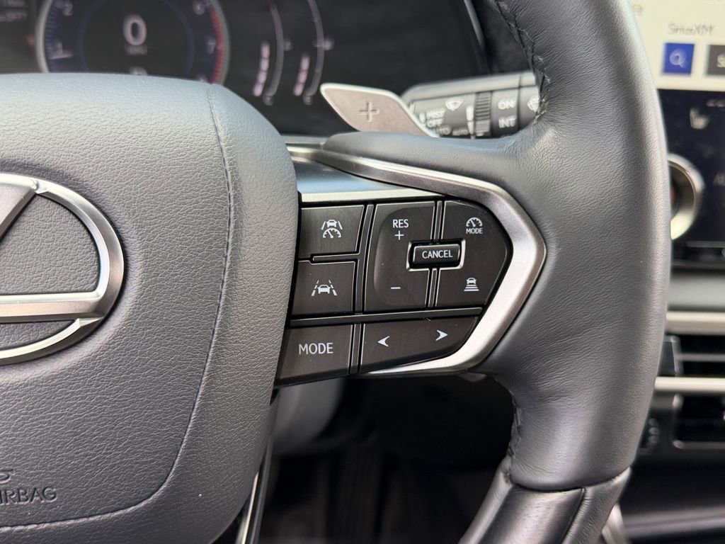 Used 2024 Lexus RX 350 Premium w/ Accessory Package (Z1) AWD/4WD image 18