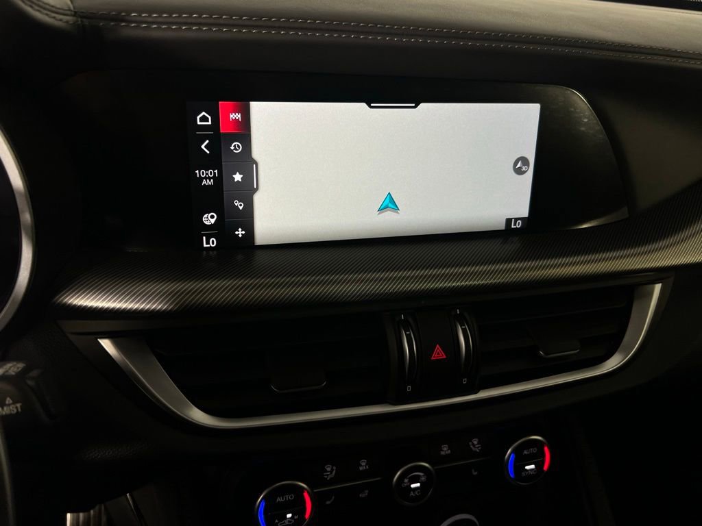 Used 2024 Alfa Romeo Stelvio Veloce image 18