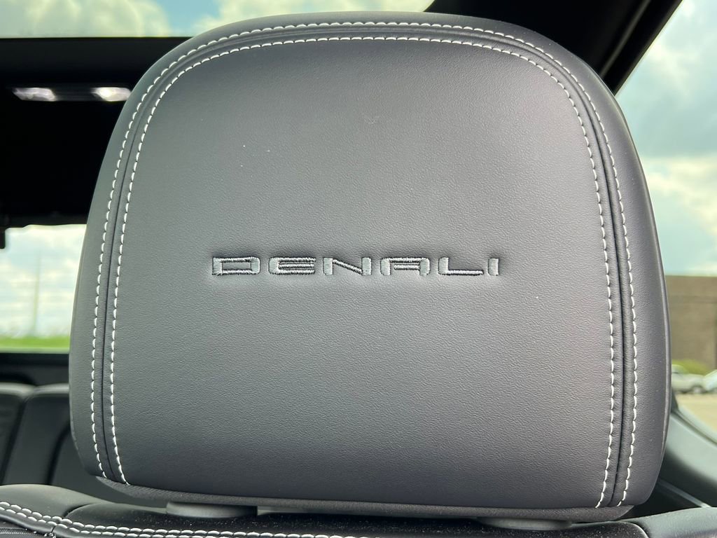 New 2025 GMC Sierra EV Denali image 19